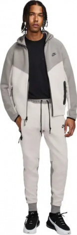 Спортивный костюм Nike SPORTSWEAR TECH FLEECE светло-серо-серый FB7921-014__FB8002-014