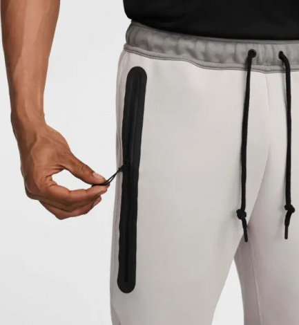 Спортивный костюм Nike SPORTSWEAR TECH FLEECE светло-серо-серый FB7921-014__FB8002-014