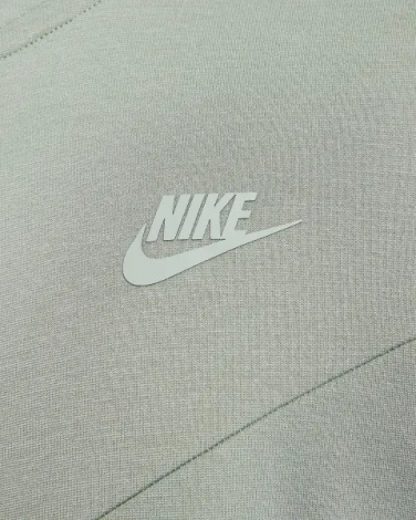 Спортивний костюм Nike SPORTSWEAR TECH FLEECE LIGHTWEIGHT світло-зелений DX0822-330__DX0826-330