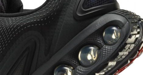 Кроссовки Nike AIR MAX DN черные DV3337-002
