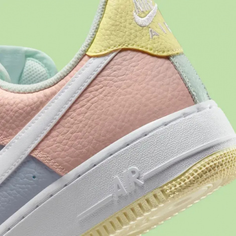 Кроссовки Nike AIR FORCE 1 LOW "EASTER" разноцветные DR8590-600
