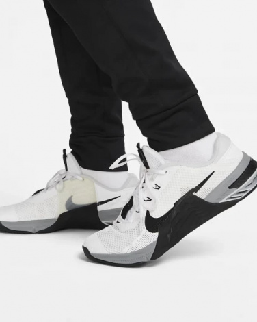 Спортивные штаны Nike M NK TF PANT TAPER черные DQ5405-010