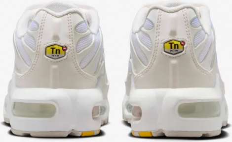 Кроссовки подростковые Nike AIR MAX PLUS (GS) молочно-голубые CD0609-411