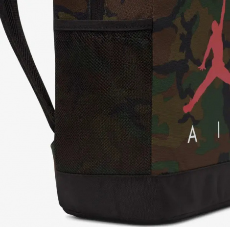 Рюкзак подростковый Nike JORDAN AIR SCHOOL оливково-зелено-черный камуфляж 9B0503-650