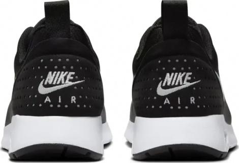 Кроссовки Nike AIR MAX TAVAS черные 705149-009