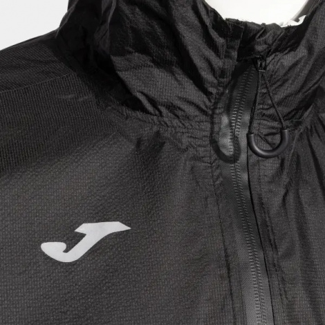 Ветровка для бега Joma R-TRAIL черная 102518.100