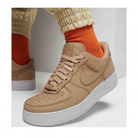 Кросівки Nike Air Force 1 Premium Beige