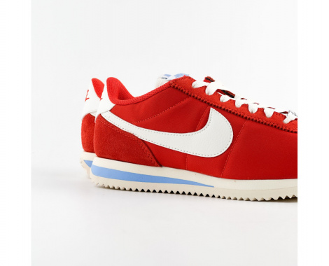 Кроссовки Nike Cortez