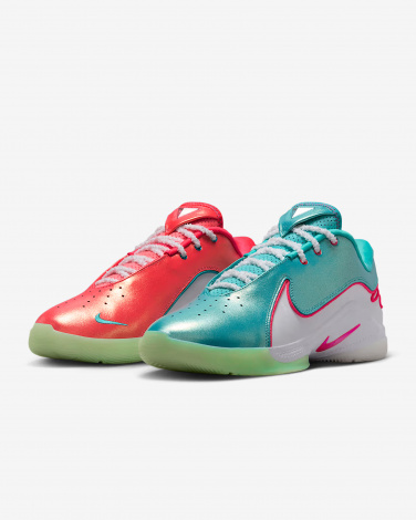 Кросівки Nike Lebron Xxii Xmas
