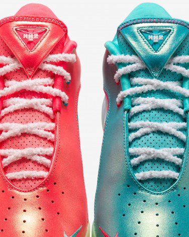 Кросівки Nike Lebron Xxii Xmas