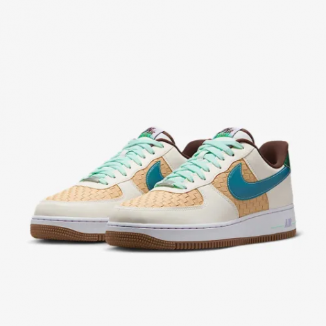 Кроссовки Nike Air Force 1 Retro Qs