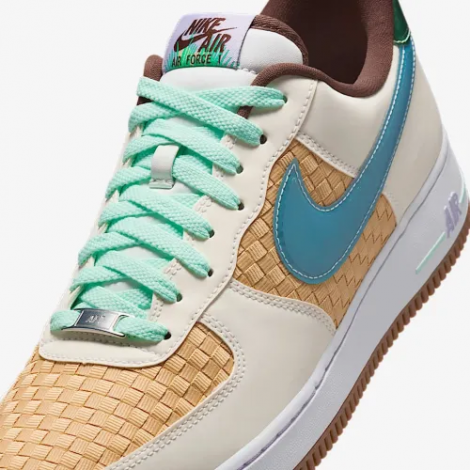 Кроссовки Nike Air Force 1 Retro Qs