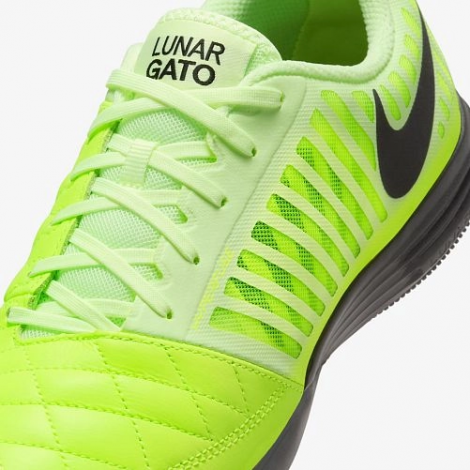 Футзалки Nike Lunargato II