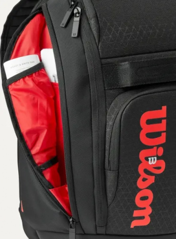 Рюкзак Wilson CLASH V3 SUPER TOUR черно-красный WR8037901001