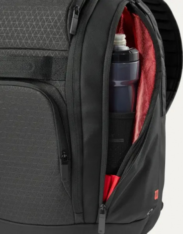 Рюкзак Wilson CLASH V3 SUPER TOUR черно-красный WR8037901001