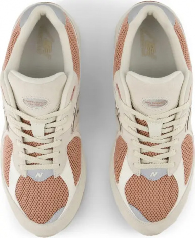 Кросівки New Balance 2002R бежево-персикові U2002RNB
