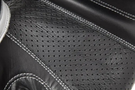 Перчатки боксерские Reebok COMBAT LEATHER BOXING GLOVES бело-черно-красные (10 унций) RSCB-10010WH-10
