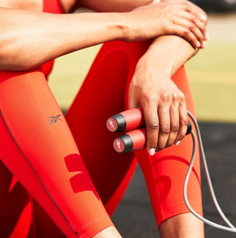 Скакалка Reebok PREMIUM SKIPPING ROPE красно-черная RARP-12021