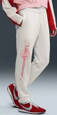 Спортивный костюм женский Nike SPORTSWEAR CLUB FLEECE GRAPHIC кремово-розовый IH8496-133__HV2346-133