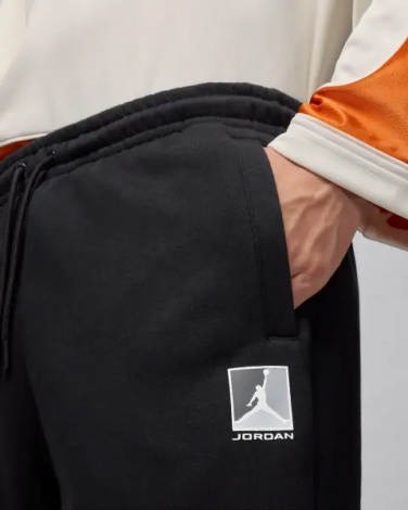 Спортивные штаны Nike JORDAN BROOKLYN FLEECE черные HV0546-010