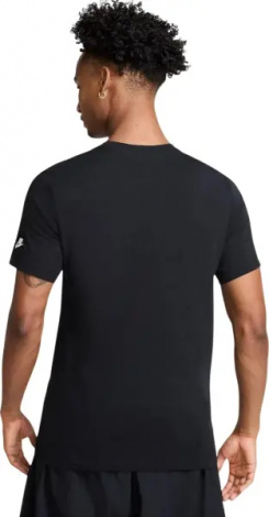 Футболка Nike SPORTSWEAR TRIPLE SWOOSH черная HQ8094-010