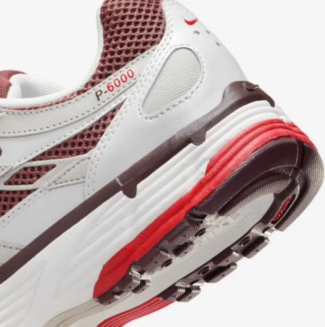 Кросівки жіночі Nike P-6000 світло-сіро-червоно-бордові HJ9598-100