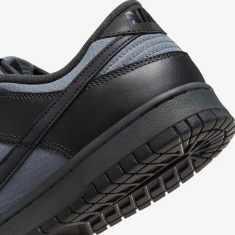 Кроссовки Nike DUNK LOW WINTERIZED 'OFF NOIR' черно-темно-серые FZ3052-001