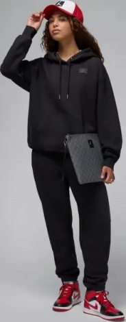 Худи женское Nike JORDAN FLIGHT FLEECE SATIN-LINED PULLOVER HOODIE черное FV7050-010