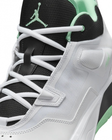 Кроссовки баскетбольные Nike JORDAN STAY LOYAL 3 бело-зеленые FB1396-103