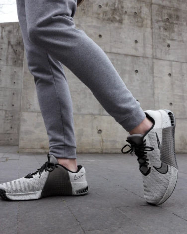 Кросівки для тренувань Nike METCON 9 сіро-темно-сірі DZ2617-004