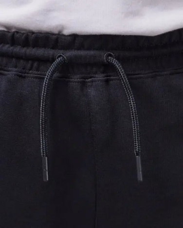 Спортивные штаны подростковые Nike DRI-FIT SPORT STATEMENT HOOP FLEECE черные 95D274-023