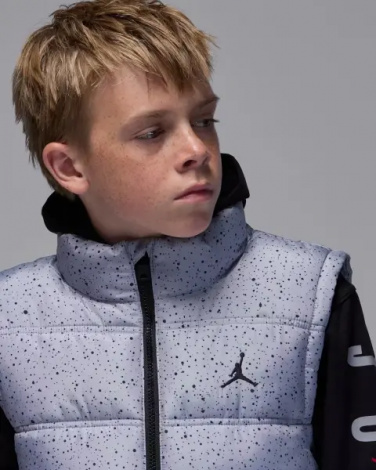 Куртка подростковая Nike JORDAN 2 FER серо-черная 95D191-GHJ