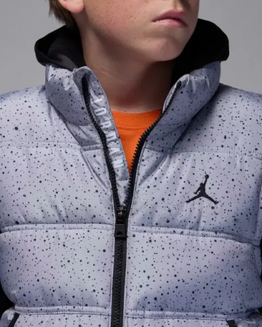 Куртка подростковая Nike JORDAN 2 FER серо-черная 95D191-GHJ