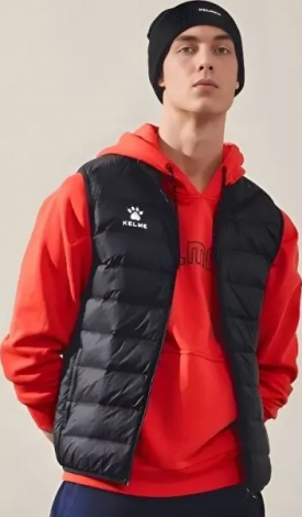Жилетка Kelme DOWN черная 3891414.9000