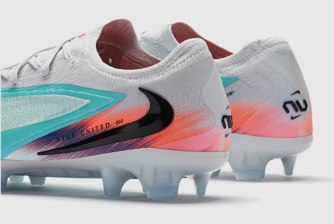 Футбольные бутсы Nike Phantom 6 Elite NU2 FG IM9604-300