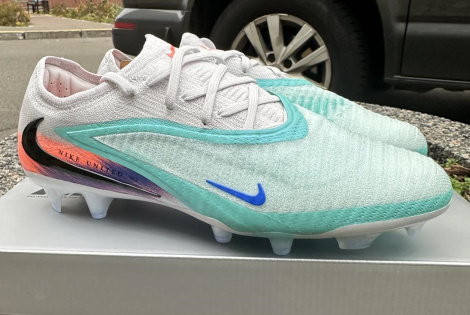 Футбольные бутсы Nike Phantom 6 Elite NU2 FG IM9604-300