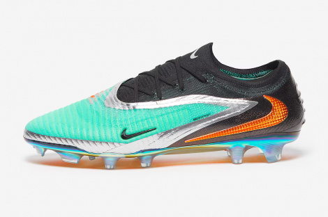 Футбольні бутси Nike Phantom 6 Elite LE FG IH3737-001