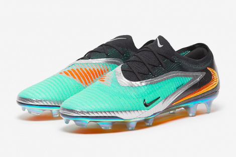 Футбольні бутси Nike Phantom 6 Elite LE FG IH3737-001