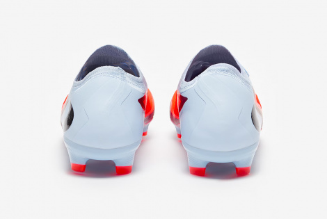 Футбольные бутсы Nike Phantom 6 Pro FG HJ4122-400