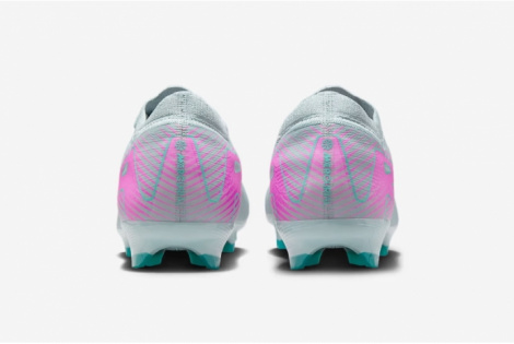 Футбольные бутсы Nike Air Zoom Mercurial Vapor 16 Pro FG FQ8685-301