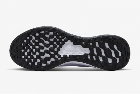 Кроссовки Nike Revolution 6 NN DC3728-014