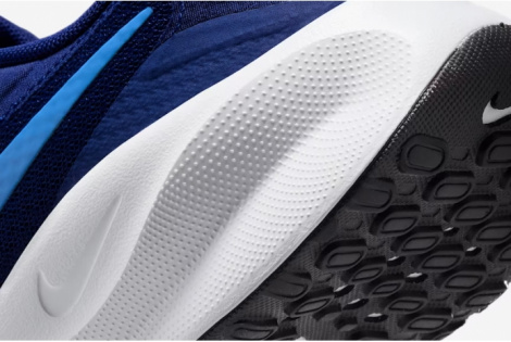 Кроссовки Nike Revolution 7 FB2207-406