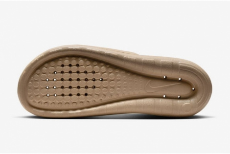 Капці Nike Victori One Shower Slide CZ5478-200