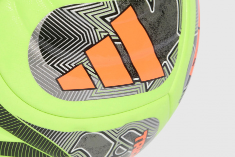 Футбольный мяч Adidas FIFA World Cup 26 Trionda Competition Winter JV6223