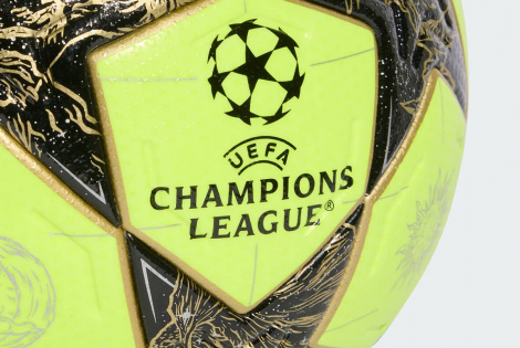 Футбольний м'яч Adidas Finale 26 OMB Winter JP1545