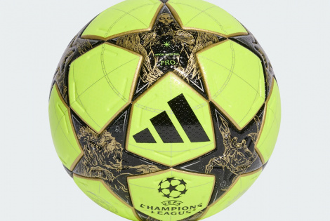 Футбольний м'яч Adidas Finale 26 OMB Winter JP1545