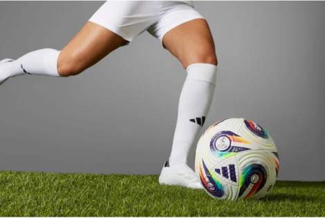 Футбольний м'яч Adidas W Euro 2025 OMB JH1261