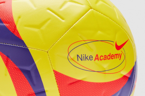 Футбольный мяч Nike Academy Team 25/26 HV4387-710