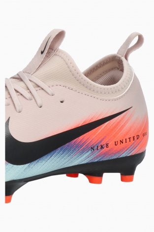 Бутсы Nike Zoom Mercurial Vapor 16 Academy FG/MG Junior - розовый