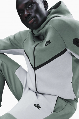 Штани Nike Sportswear Tech Fleece - зелений